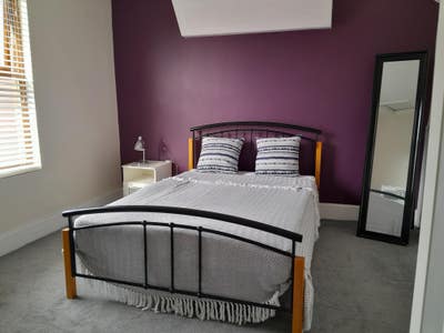 NG2 Doubles &pound;550 & &pound;520pm Bills Included Main Photo