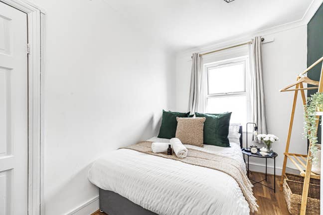 Boutique Large Double Room &pound;850 Inc Bills/Cleaner Main Photo