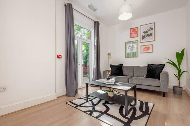 Sefton Park Professional House Share Main Photo