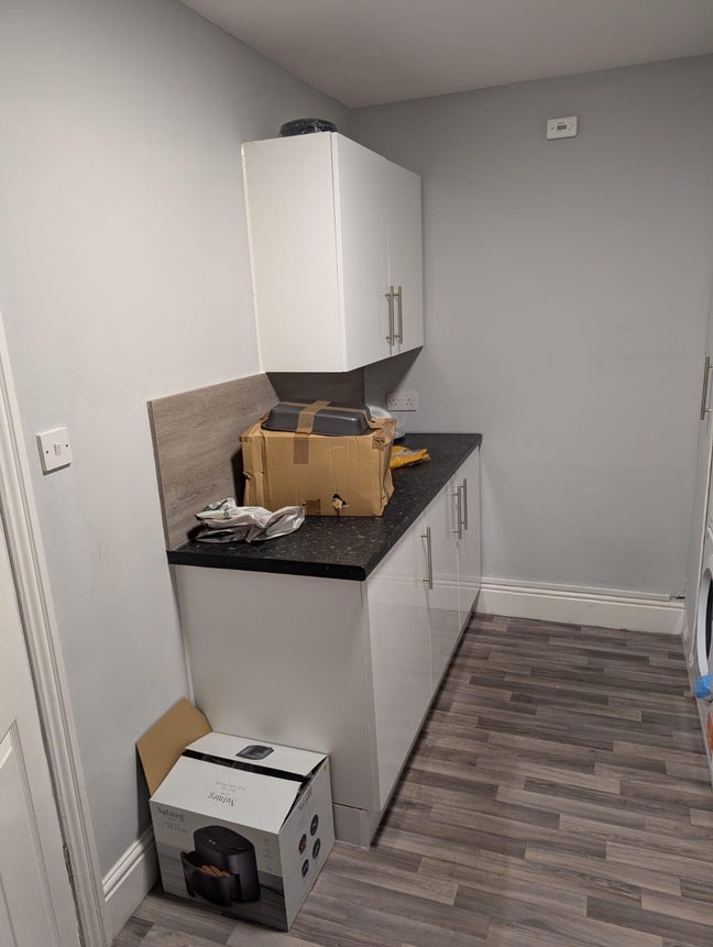 Lovely double room next to the station Main Photo