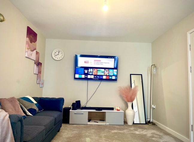  Cosy Single Room Available in Wolverhampton Main Photo