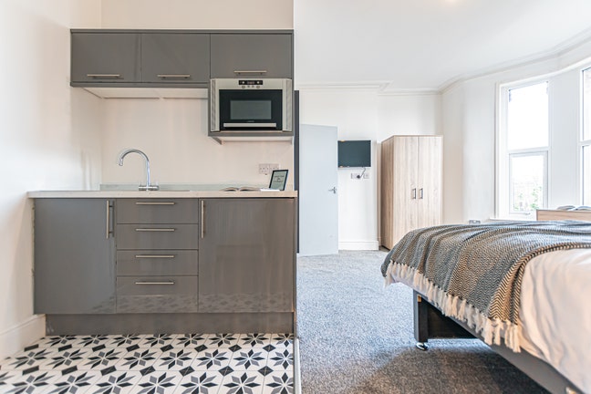 Stunning Room With En-suite & Kitchenette Main Photo