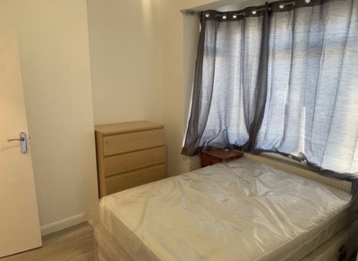 En-suite Room in Mitcham Main Photo