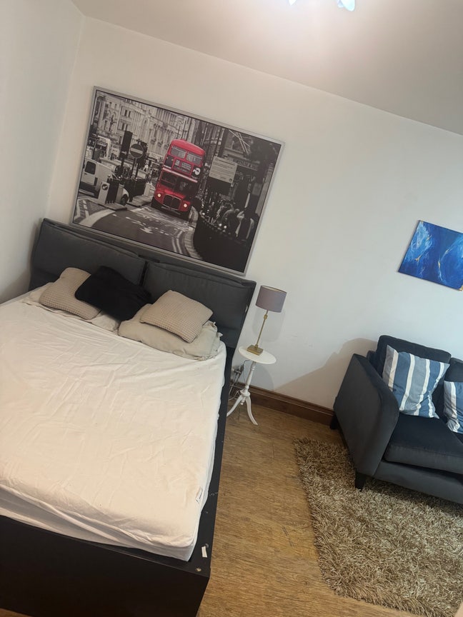 1 double room available in Paddington Main Photo