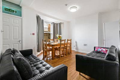 Luxury Room - Fiveways Location Main Photo