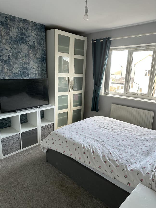 Two Spacious Double Bedrooms Available, Bills inc Main Photo