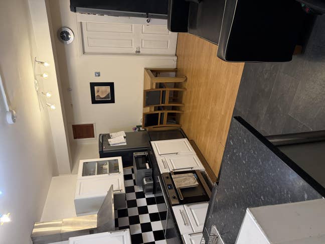 1 x Double and 1 x Single room Including Bills  Main Photo