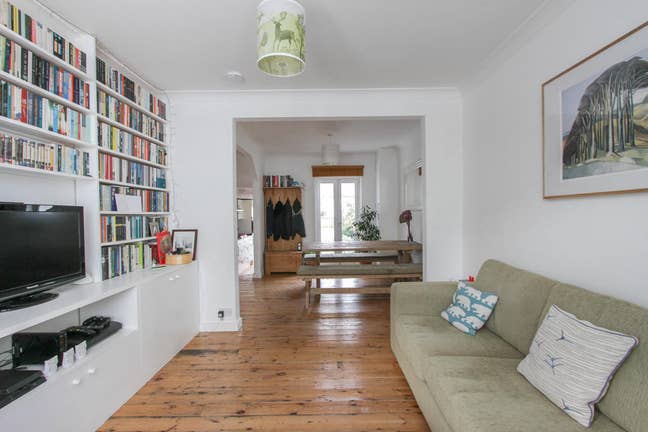 Lovely light double room  Main Photo