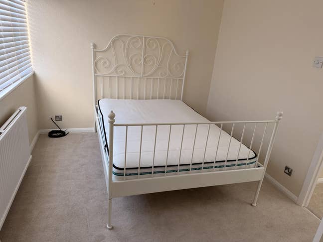 Double bedroom available - women preferred  Main Photo