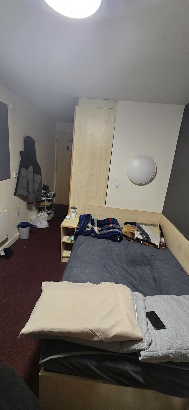 Tenancy takeover All bills included  Main Photo