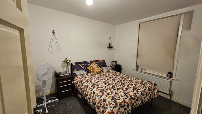 4 bedroom property to let in Bolton  Main Photo