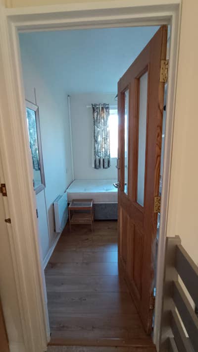Single room for rent  Main Photo