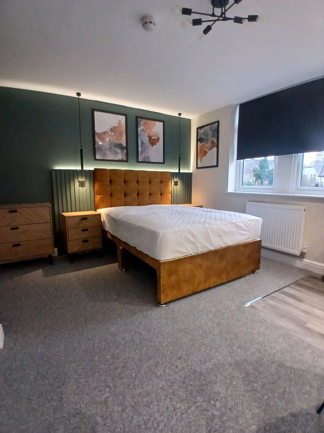 ✨️ New Fully Furnished Studios & En-Suites ✨️  Main Photo