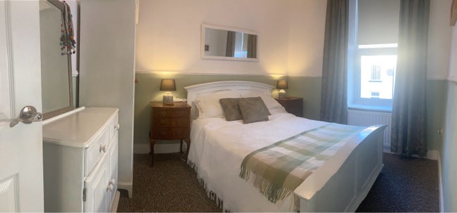 Shared Accommodation with Landlord  Main Photo