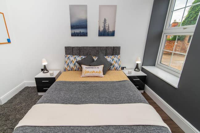 A large, fully furnished en suite bedroom  Main Photo