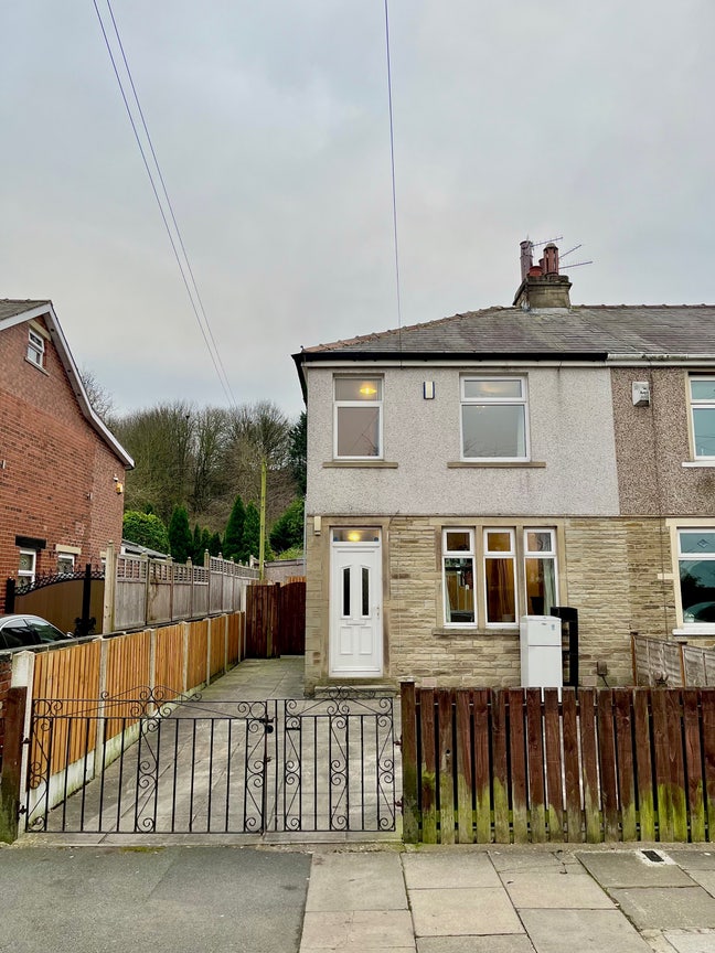 3 bedroom property available in bd5  Main Photo