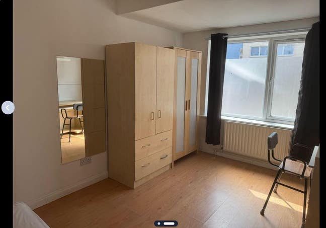 Room to re-let Main Photo