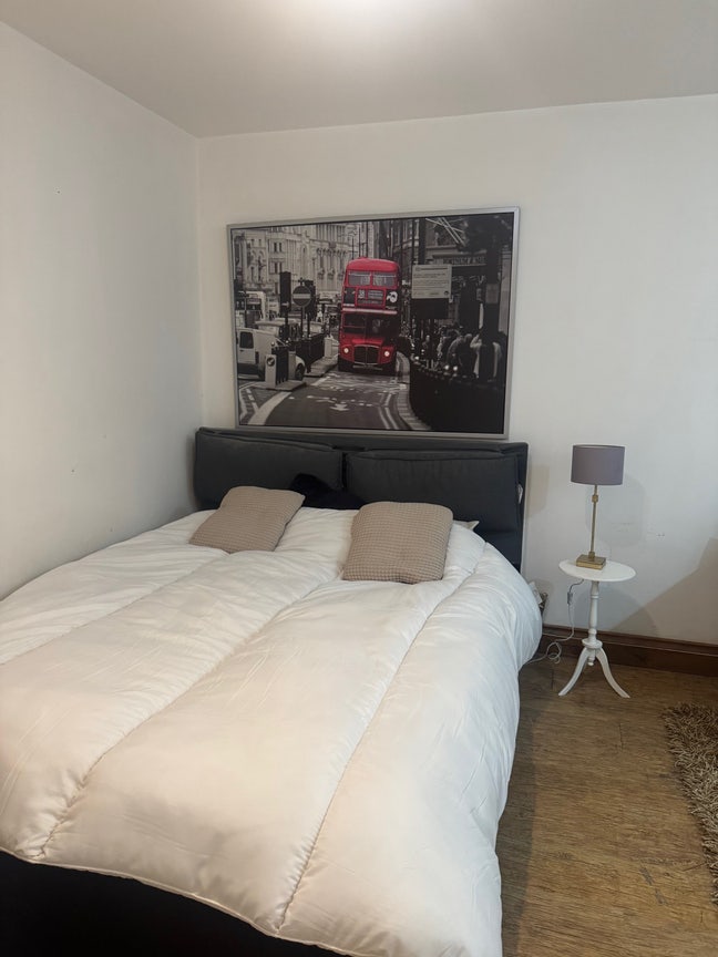 1 double room available in Paddington Main Photo