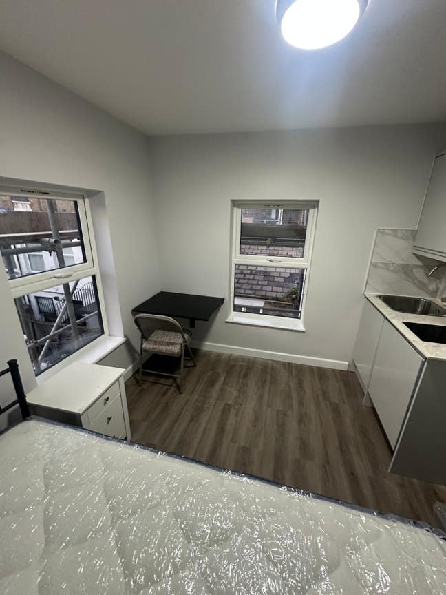 Fully Furnished Bedsit – 3 Min Highbury & Islingto Main Photo