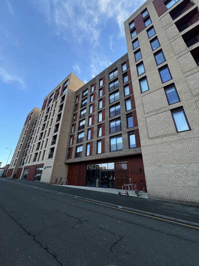 2 Bedroom Modern Apartment Liverpool Main Photo