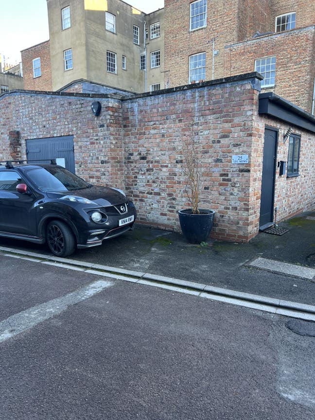 A 2/3 bed detached House with parking. Main Photo