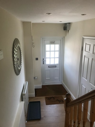 One bedroom apartment available.  Main Photo