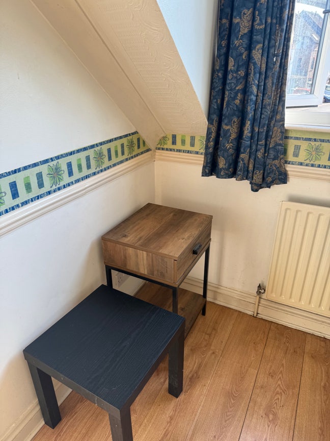 Single room to rent Main Photo