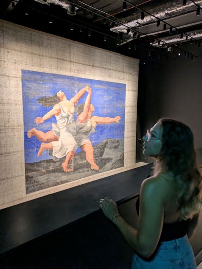 Looking for girls to buddy up with/a room💓 Main Photo