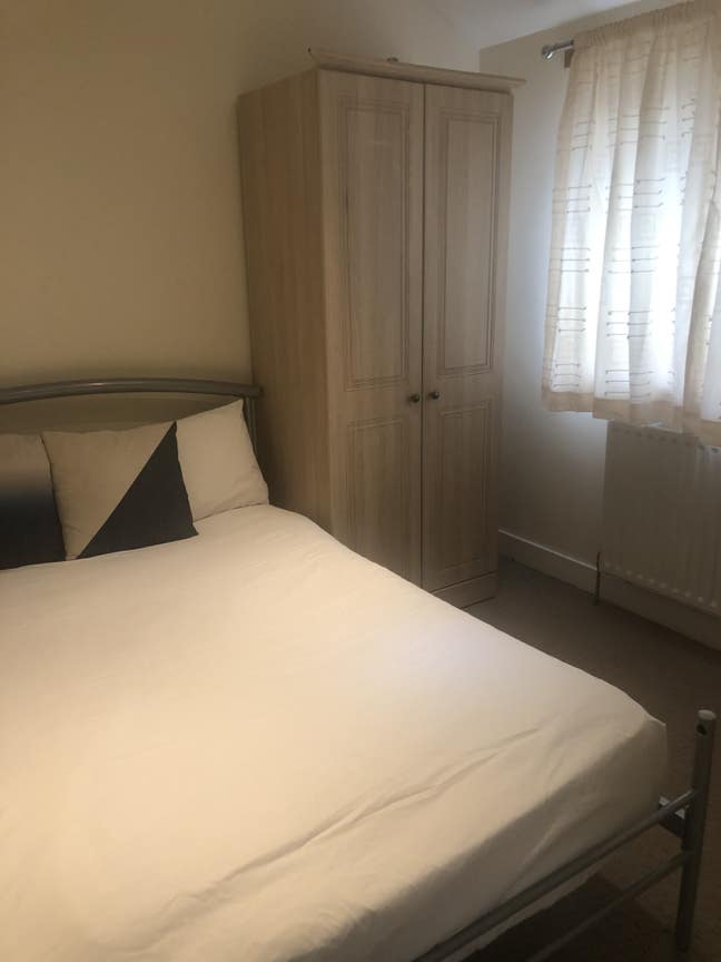 Double room  Free on St  Parking Double bedroom  Main Photo