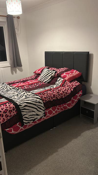 Room to Rent in a flat Main Photo