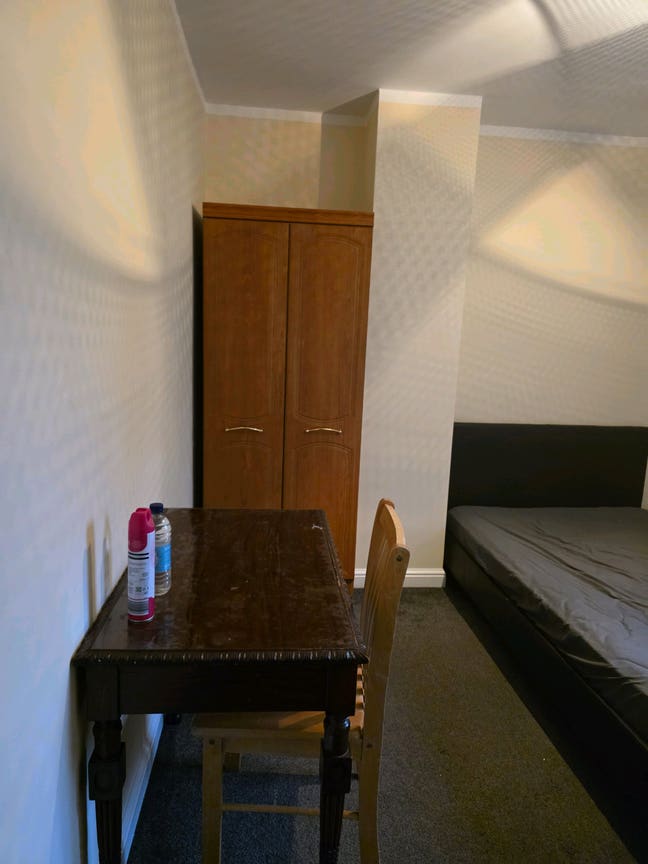 Room to let Main Photo