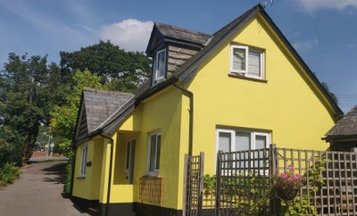 Room in cosy cottage Verwood, Dorset Main Photo