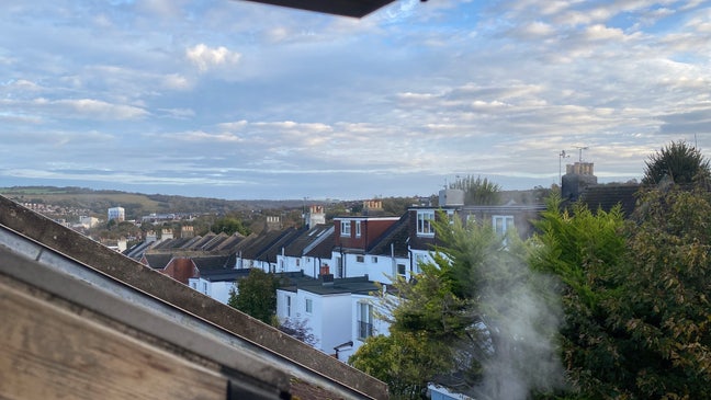 Charming attic room on Brighton main road Main Photo