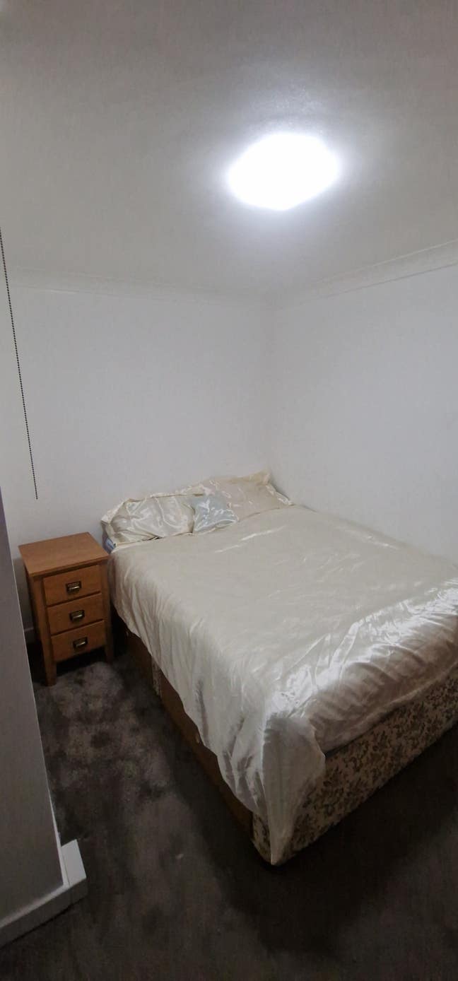 3 bedroom house with huge garden  Main Photo