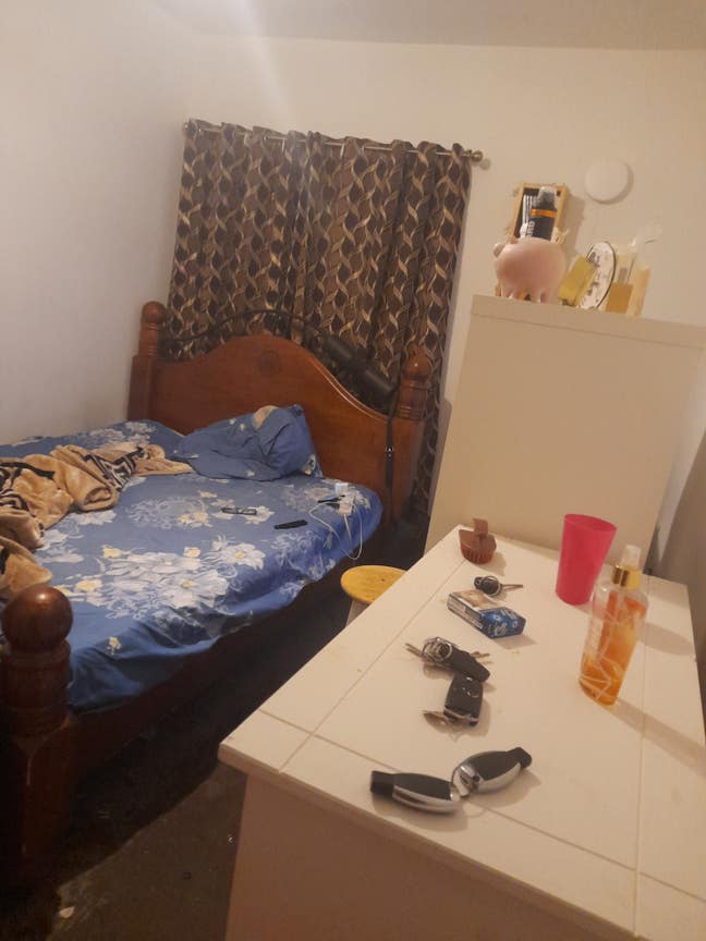 Cleaning of the flat is essential  Main Photo