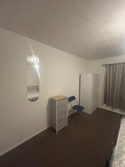 1 bedroom house share (all bills included)  Main Photo