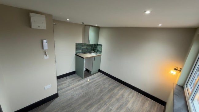 ✨ 🏡 Studio Flat to Let in/ Edmonton   Main Photo