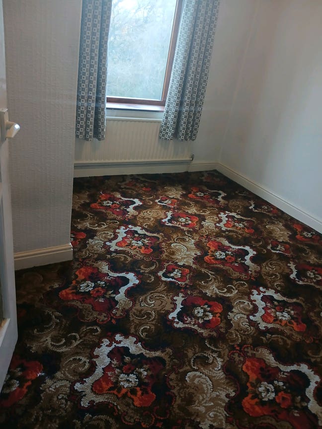 Single room available  Main Photo