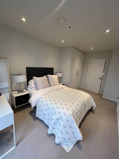 Room to rent in flat  Main Photo