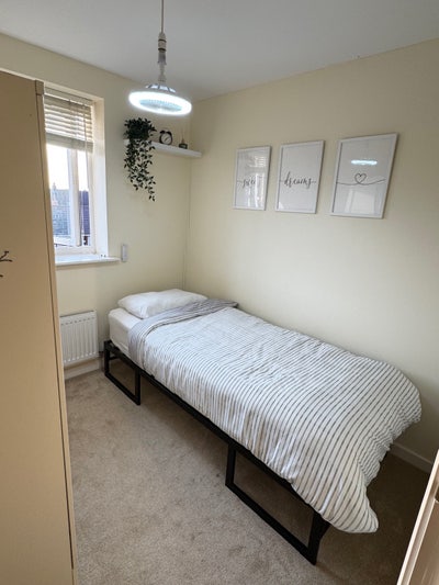 Single room available  Main Photo