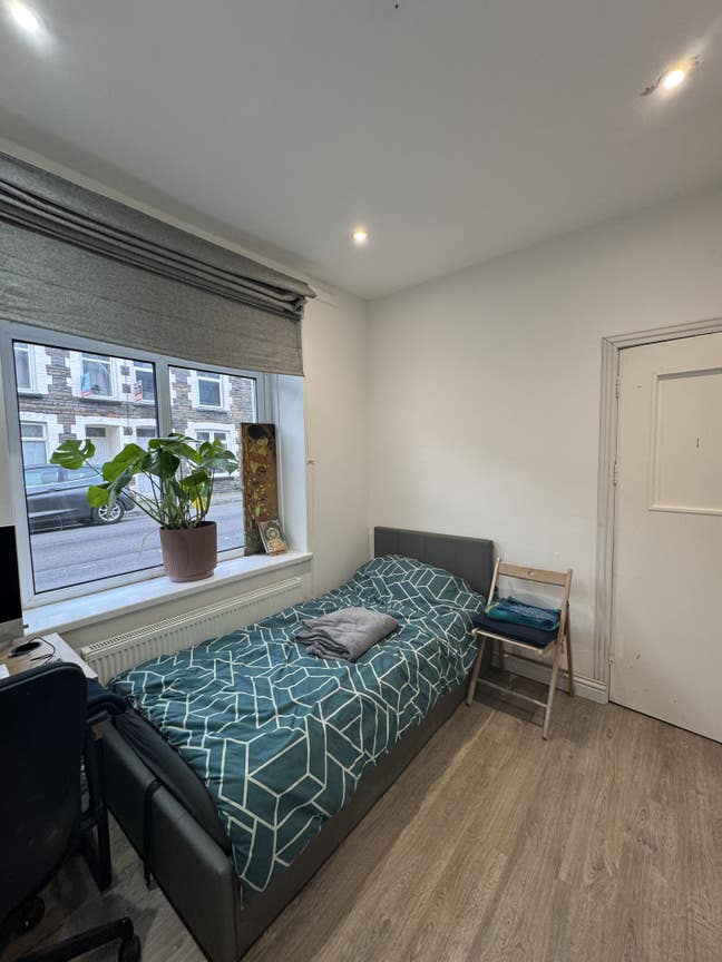 Amazing Room in the heart of Treforest Main Photo