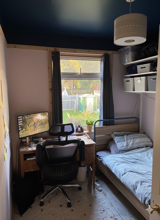 Characterful room in friendly household  inc bills Main Photo