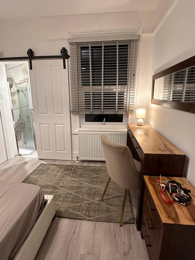 Modern Newly Built Double Ensuite LU1. Main Photo