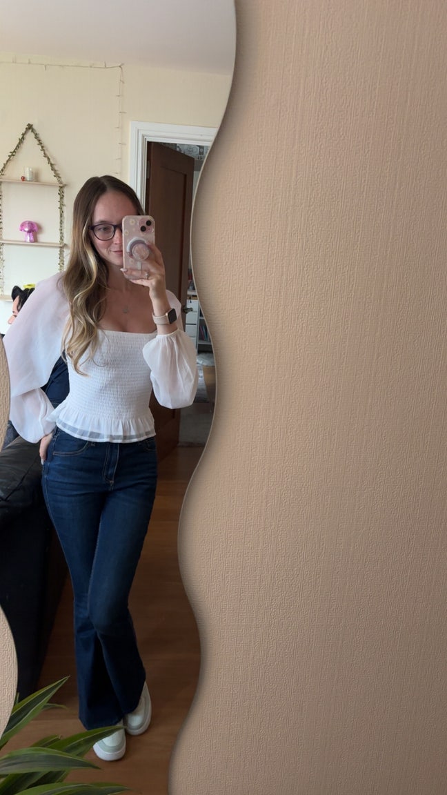 Looking for a good house/roommate  Main Photo