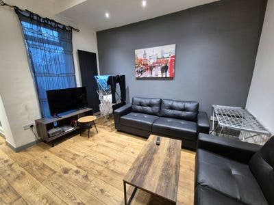 Ensuite Double Room in 4 bed House Share L4 Main Photo