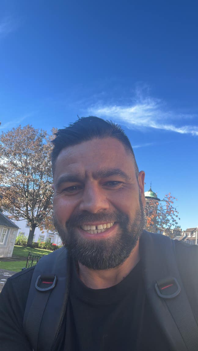 42 year old Male seeks a single or double room Main Photo