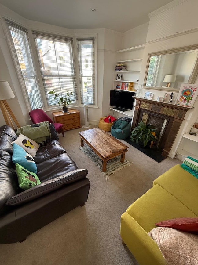 1 x Double Room for rent in Streatham  Main Photo