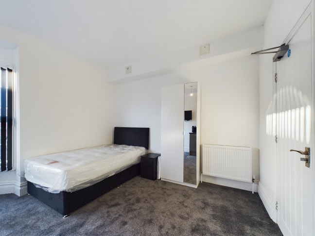 Studio Room Available in Linthorpe - TS5 Main Photo