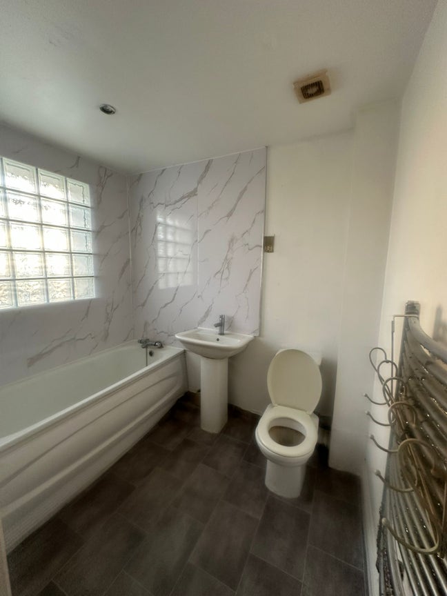 Lovely Two Bedroom Apartment In Bow Main Photo