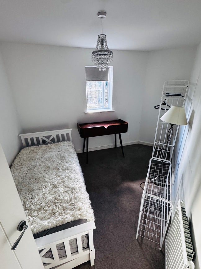 Single Room for Rent - Working Professionals Main Photo